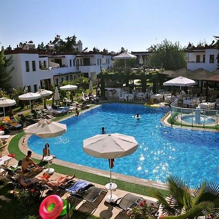 Cherry Apartments Turgutreis Eksteriør billede